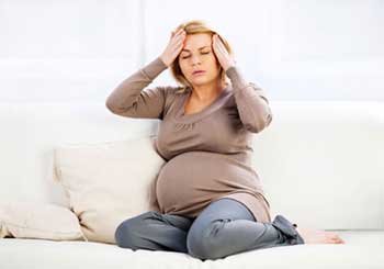 تب در بارداری، عوارض تب در بارداری ، برای پایین اوردن تب در بارداری چه کنیم،  تب در بارداری خطرناکه؟،  تب در اوایل بارداری،  تب در ماه هشتم بارداری،  تب در ماه نهم بارداری،  تب در سه ماهه سوم بارداری،  درمان تب و لرز در دوران بارداری